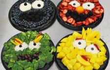 Sesame Street Fruit and Veggie Platters for the Kids – Too Cute!