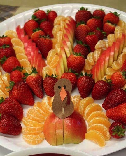 Thanksgiving Fun – 9 Beautiful Decorative Fruit and Veggie Creations ...