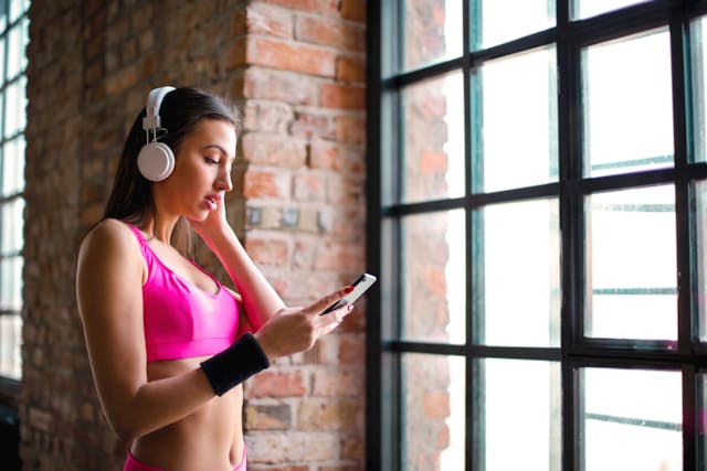 Hype vs. Health: Do Social Media Workouts Deliver Results?