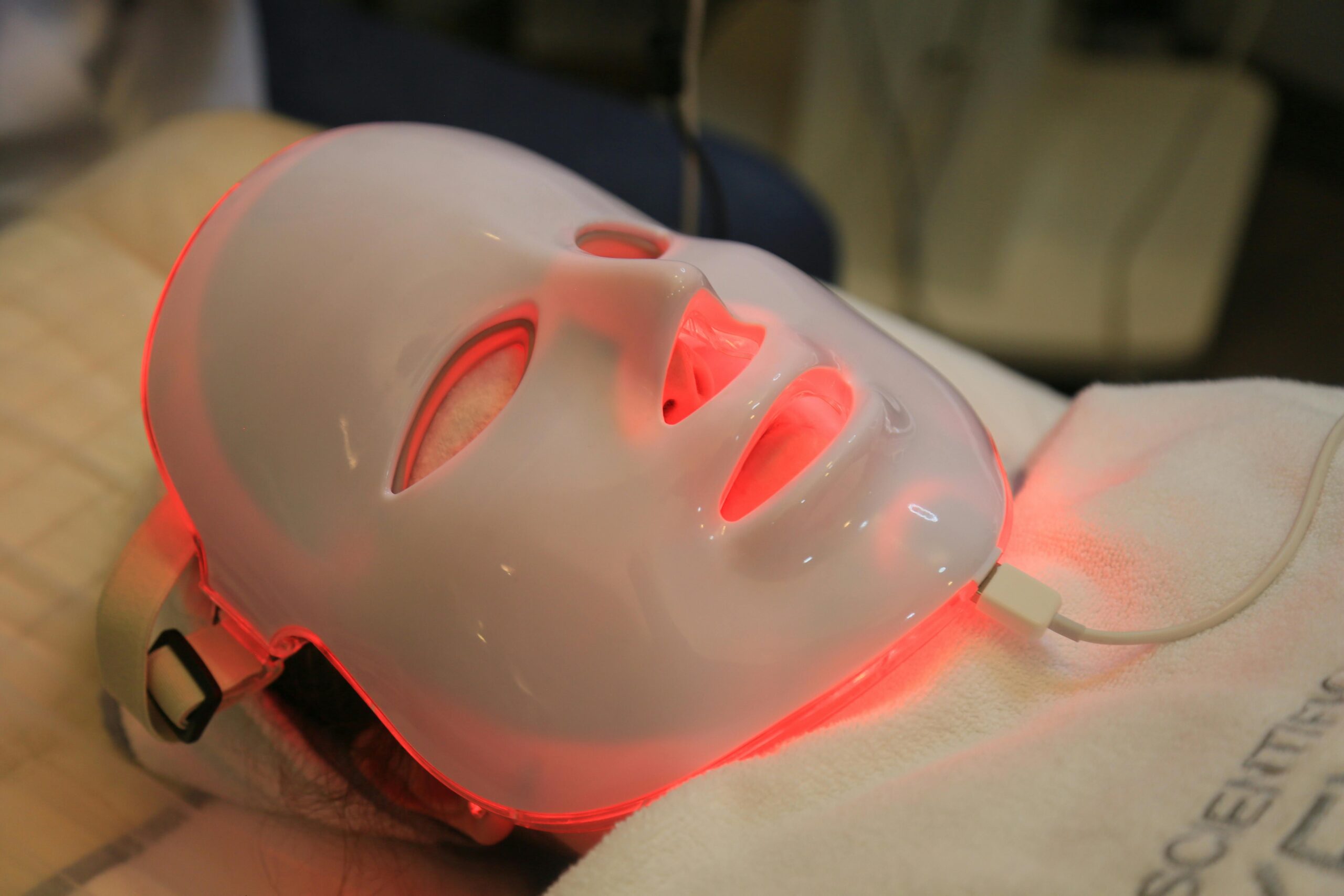 Red Light Therapy Masks – Why Get One?